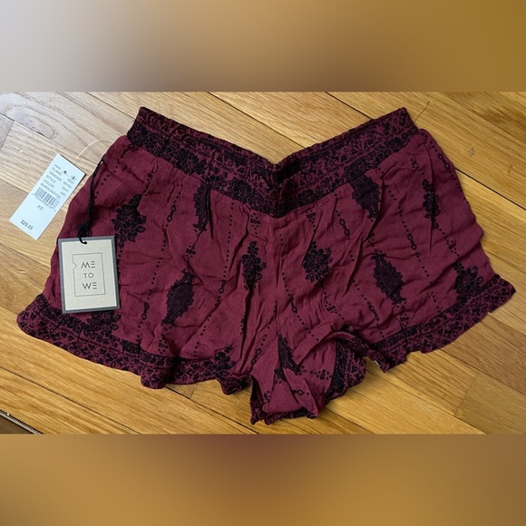 NWT Me to We Burgundy Black Shorts Size Extra Small - Picture 3 of 6
